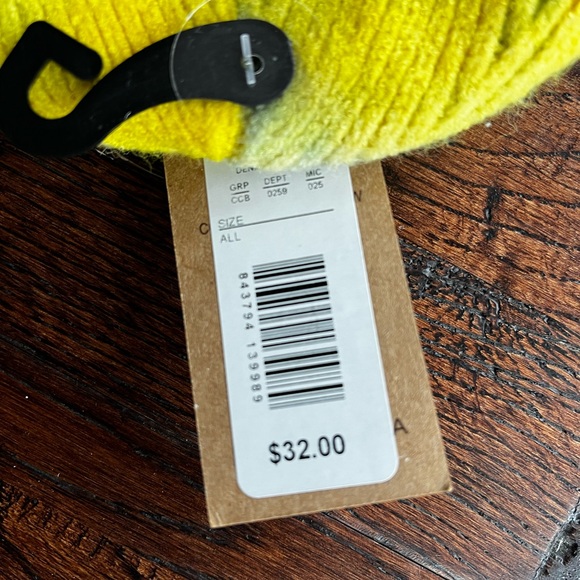 C.C Beanie blue and yellow Tie Dye beanie New with tags - Picture 4 of 5